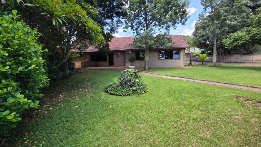 3 Bedroom Property for Sale in Protea Park North West